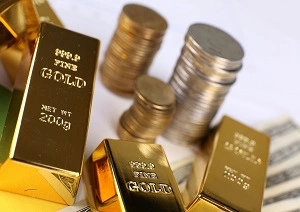 is it worth it to invest in gold